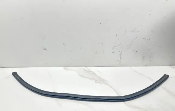 Porsche Cayenne (92A) Engine compartment rubber 7P5823737A