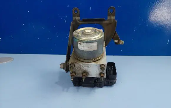 Suzuki Grand Vitara I ABS Pump 03044001054