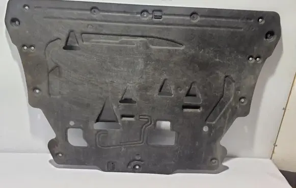 Volvo S60 Engine splash shield/under tray 31497612
