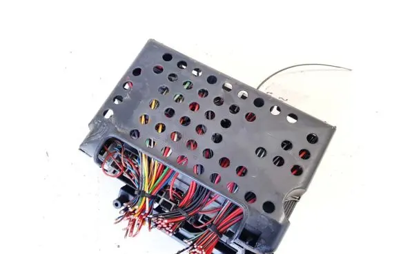 Opel Zafira A Fuse box set 90589965