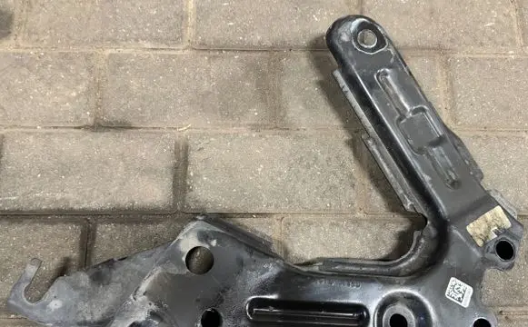 Jeep Grand Cherokee WL Other body part 68424073AA