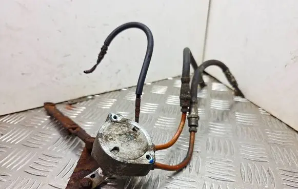 Mercedes-Benz CL C140 Rear air suspension level height sensor R1243280031