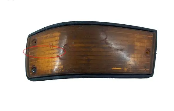 BMW 5 E28 Front bumper turn signal 1366572
