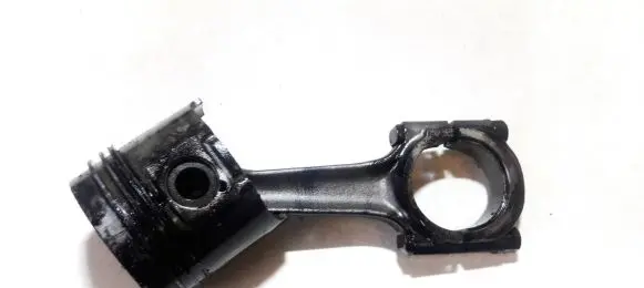 Citroen Berlingo Piston with connecting rod