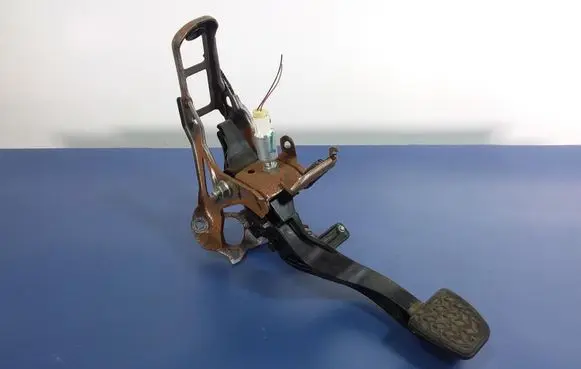 Toyota Yaris Accelerator throttle pedal