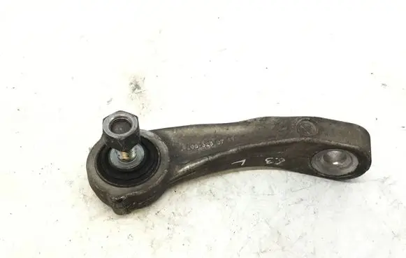 Mercedes-Benz C AMG W205 Front anti-roll bar/stabilizer link A2053230717
