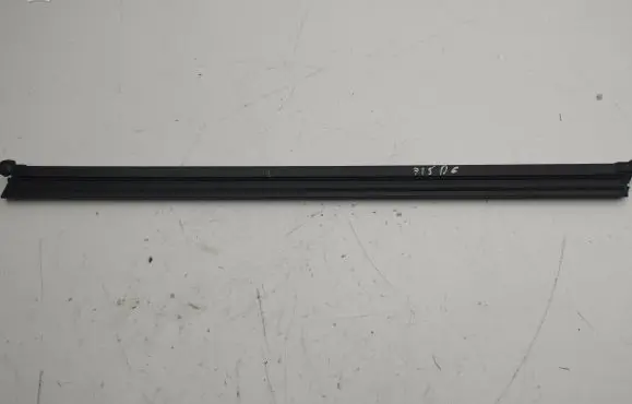 Audi A1 Rubber seal rear door 