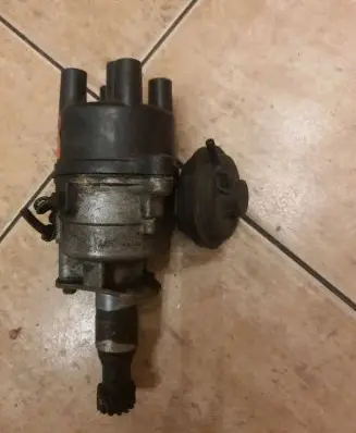 Mazda 121 Spark distributor TD01E2128