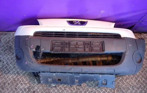 Front bumper