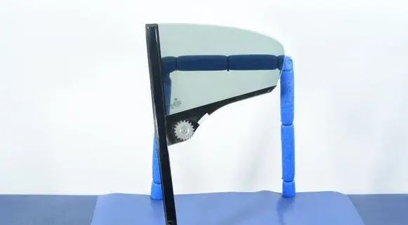 BMW M6 Rear door window glass