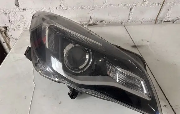 Opel Insignia A Headlight/headlamp 39031210 1LL01116514
