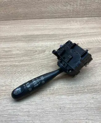 Toyota Avensis T220 Wiper control stalk 6473R26