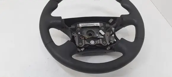 Nissan Almera Tino Steering wheel 6015847