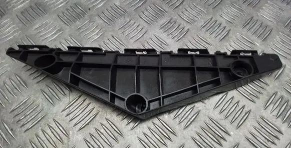 Toyota Avensis T270 Front bumper mounting bracket 5253505040