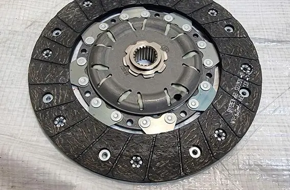 Opel Astra J Clutch pressure plate 55569127