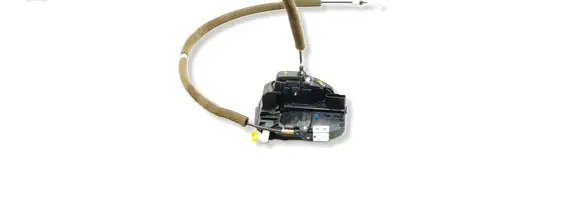Nissan Qashqai Front door lock 