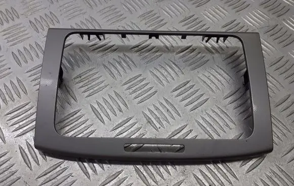 Volkswagen PASSAT B6 Head unit multimedia control 3C0858069M