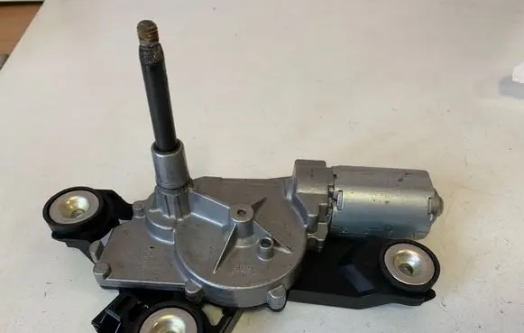 Volvo V50 Rear window wiper motor 31218473