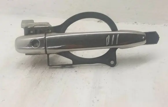 Mitsubishi Outlander Front door exterior handle