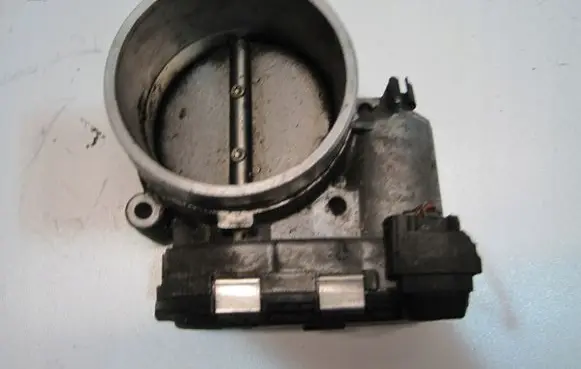 Porsche 718 Cayman 982 982c Throttle body valve 948605115