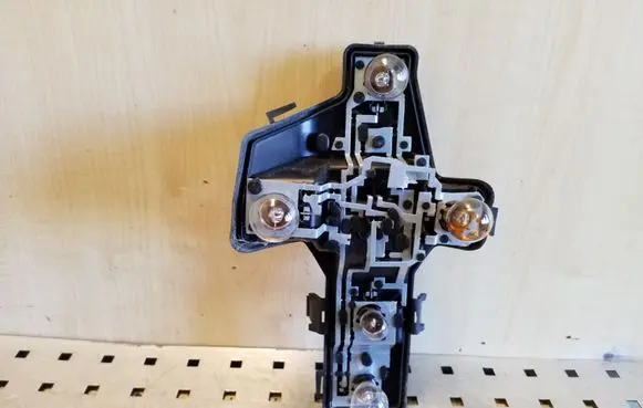 Tail light part