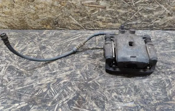 Rear brake caliper