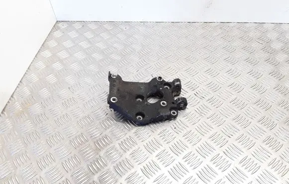 Ford Focus A/C compressor mount bracket 