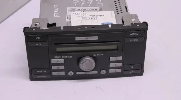 Ford Focus C-MAX Radio/CD/DVD/GPS head unit 6S6118C815AG V014716 10R023539