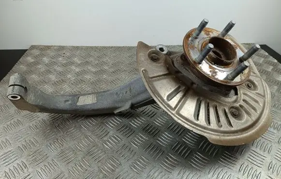 Jeep Grand Cherokee WL Front wheel hub
