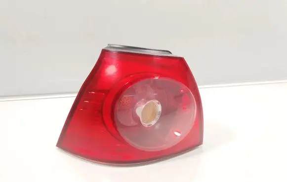 Volkswagen Golf V Rear/tail lights 1K6945095G