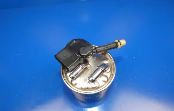 Mercedes-Benz GLC X253 C253 Fuel filter housing 