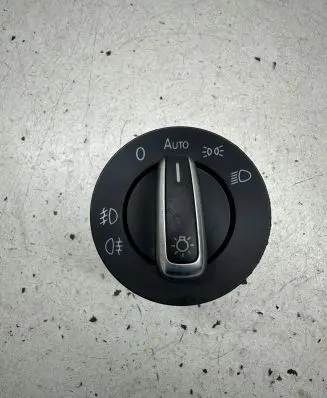 Volkswagen Tiguan Light switch 3C8941431A