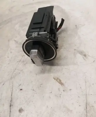 Volkswagen PASSAT B6 Ignition lock contact 3C0905843 3330