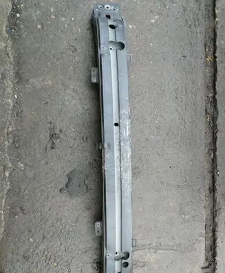 Volvo V70 Front bumper cross member 08652097