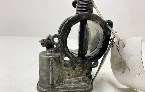 BMW 1 E81 E87 Throttle valve 780437302