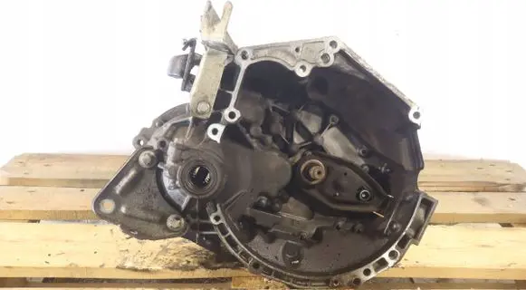 Peugeot Bipper Manual 5 speed gearbox 20CQ68