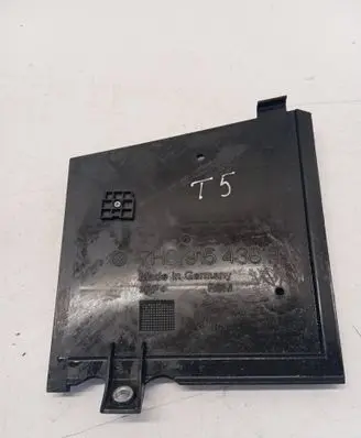 Volkswagen Transporter - Caravelle T5 Battery tray heat shield 7H0915438A