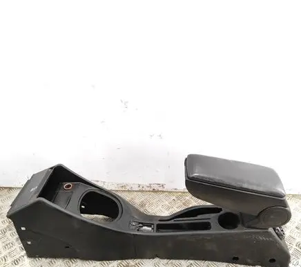 Alfa Romeo 147 Center console LS340801