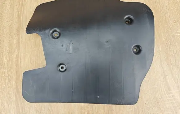 BMW 8 G16 Rear underbody cover/under tray 6861143