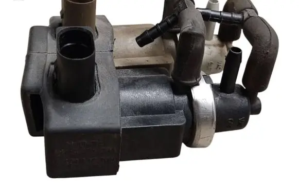 Audi A6 S6 C5 4B Turbo solenoid valve 059906627C 72290321 059906629B