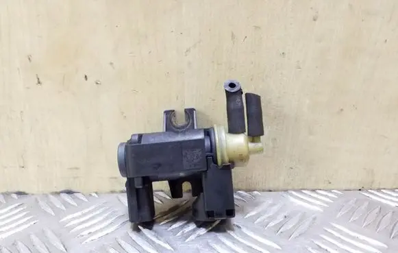 Audi A4 S4 B8 8K Turbo solenoid valve 8K0906627 CG34010835A