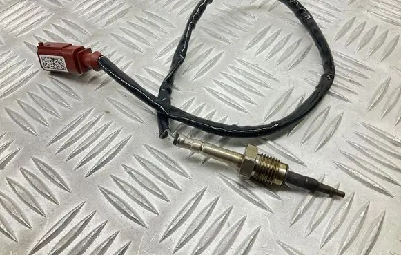 Audi A4 S4 B9 Exhaust gas temperature sensor 8W0906088B