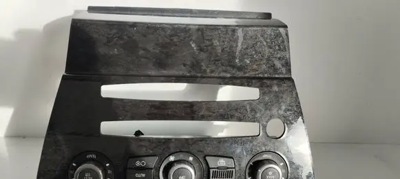 BMW 5 E60 E61 Climate control unit 9122398 1075761