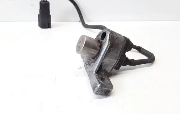 Volvo XC90 Crankshaft position sensor 1275599 0296000650