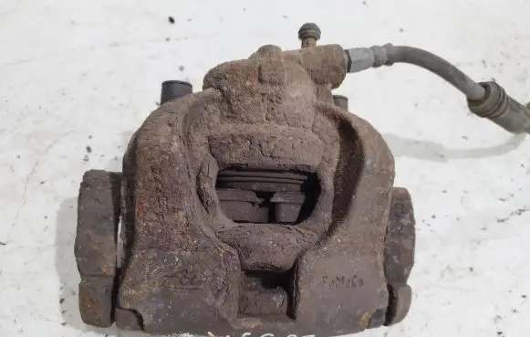 Ford Mondeo MK IV Front brake caliper
