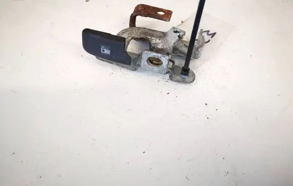 Mazda 5 Fuel tank opening switch 