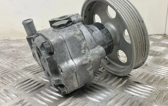 Audi A5 8T 8F Power steering pump 8K0145153F 06H145255A