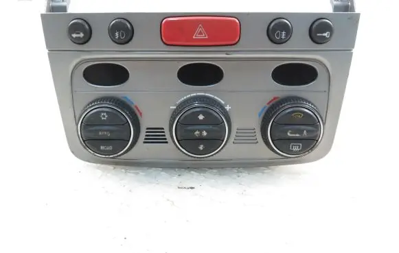 Alfa Romeo GT Interior fan control switch 01560513690