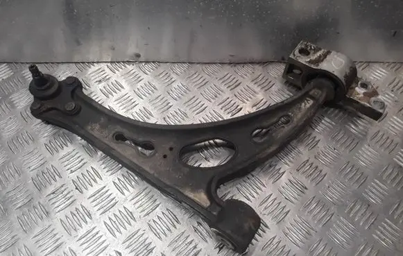 Skoda Octavia Mk2 (1Z) Front lower control arm/wishbone GJS40015