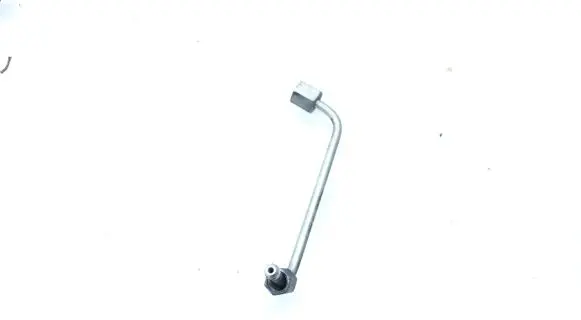 KIA Sportage Fuel injector supply line/pipe 